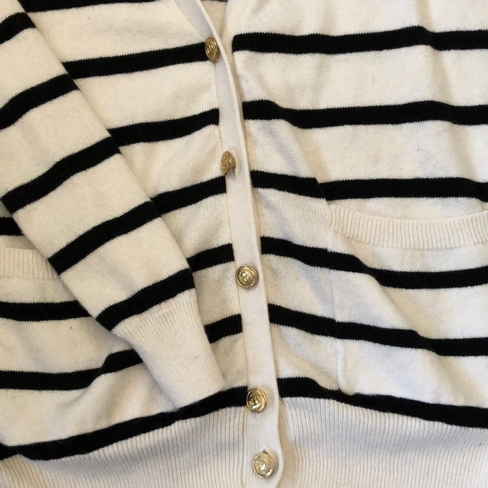Stripped cardigan! - Picture 2 of 2
